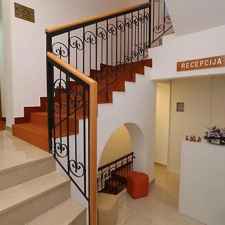 Garni Drina 3* Perucac