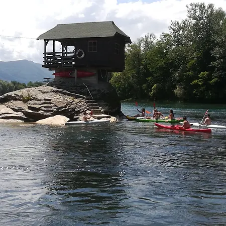 Garni Drina 3* Perucac